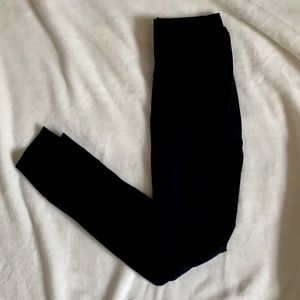 Fabletics black leggings with pockets